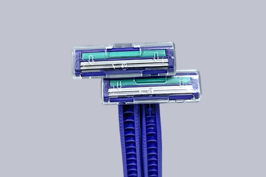 使い捨て二層両刃カミソリ
